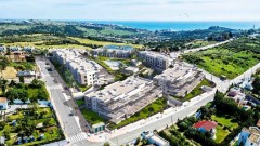 Uw nieuwe Appartement in ESTEPONA bij zee met parking en