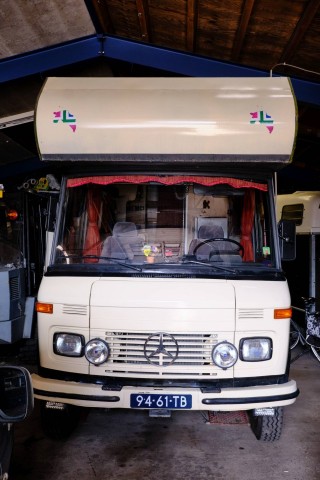 Mercedes 608D camper belasting vrij