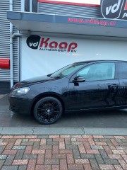 Volkswagen Golf 1 4 16V BLACK ON BLACK 59KW 2009 Zwart