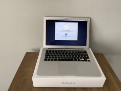 MacBook Air 2015 l i5 l SSD l 8GB 