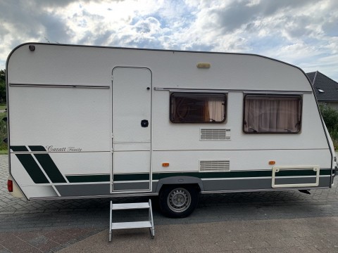 Caravan Chateau Caratt 430 stapelbed bj 2001 5 persoons met voortent e