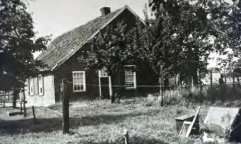 Boerderij ongerestaureerd op nieuw in de verkoop