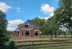 Boerderij BUITENKANSJE op een  zeldzaam mooie locatie