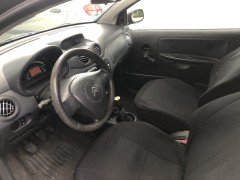 Te koop  Citro&euml;n C2 1 1  L 2004  zwart