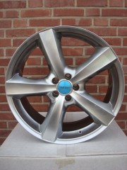 19 Inch Dezent Velgen Nieuwe Set Steek5x100