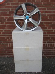 19 Inch Dezent Velgen Nieuwe Set Steek5x100