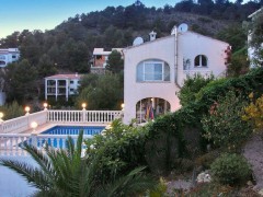 Uw eigen Villa in GANDIA met carports en