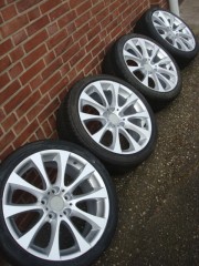 18 inch BMW Velgen en Banden Steek 5x120