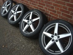 18Inchnch AEZ Velgen en Banden Steek 5x112