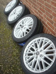 17 inch Y-Spoke Velgen en Banden Steek 5x112