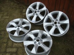 17 Inch Originele Nissan Velgen Steek 5x114 3