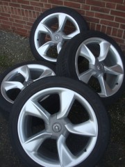 19 Inch Astral Velgen Opel Astra Zafira Ampera 5x115