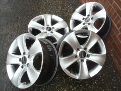 16 Inch Bonito Velgen Steek 5x114 3 5x115