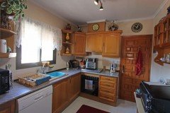 Uw eigen Villa in ORBA VALLEI met parkings en logeerruimte en