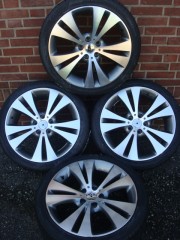 18 Inch EOS Velgen en Banden Steek 5x112