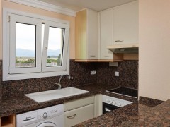 Uw eigen Appartement in OLIVA bij zee met parking en
