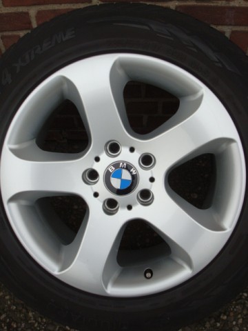 17 Inch BMW X3 VW T5 Velgen en Banden Steek 5x120