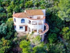 Uw eigen Villa in CALPE op landgoed met parkings en