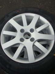 15 Hockenheim Peugeot Velgen en Banden Steek 4x108