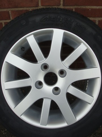 15 Hockenheim Peugeot Velgen en Banden Steek 4x108