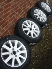 15 Hockenheim Peugeot Velgen en Banden Steek 4x108