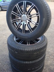 15 Inch Enzo Velgen en Banden Steek 5x112