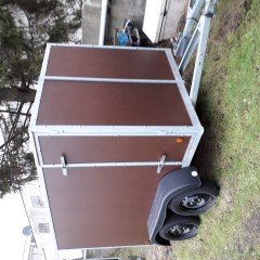 gesloten aanhangwagen roca