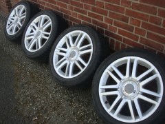 17 inch Originele S8 velgen en banden steek 5x112