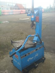 Banden Demontage Apparaat Blauw Du Quesne 110