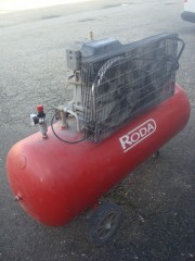Roda Compressor 380 volt