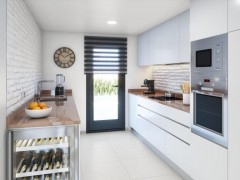 Uw eigen nieuwe Villa in LA MARINA met veel extra