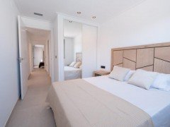 Uw eigen nieuwe Villa in LA MARINA met veel extra