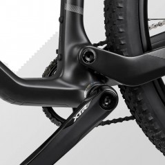 2025 Canyon Lux World Cup CFR MACH874 Mountain Bike  ZONACYCLES 