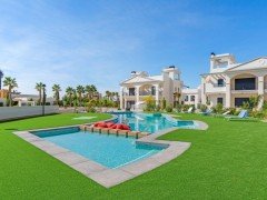 Uw eigen nieuwe en goed verhuurbare Penthouse in CIUDAD QUESADA