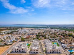 Uw eigen nieuwe en goed verhuurbare Penthouse in CIUDAD QUESADA