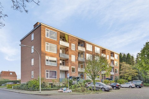 Te huur 4 kamer appartement Castorweg   Hengelo