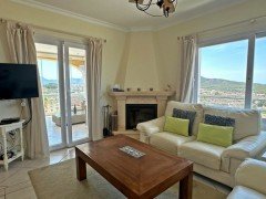 Uw eigen Villa in MORAIRA met eigen parking en veel meer