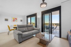 Uw eigen Appartement in ORIHUELA COSTA aan zee met parking en