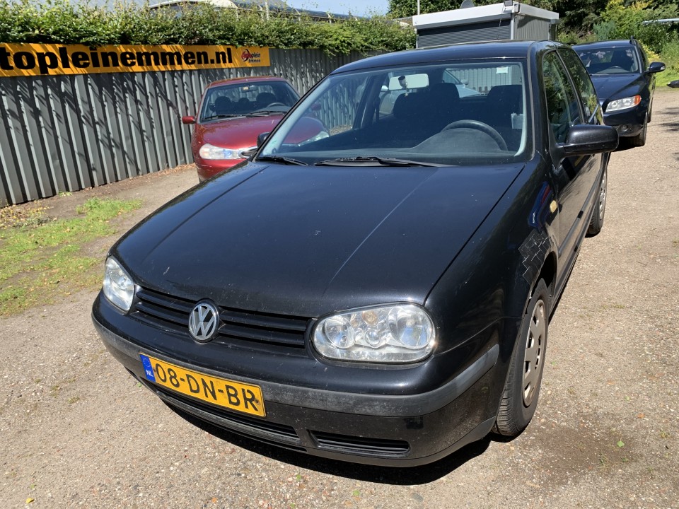 VOLKSWAGEN GOLF DIESEL 