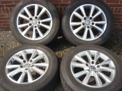 18 Originele Toureq Velgen en Banden Steek 5x130