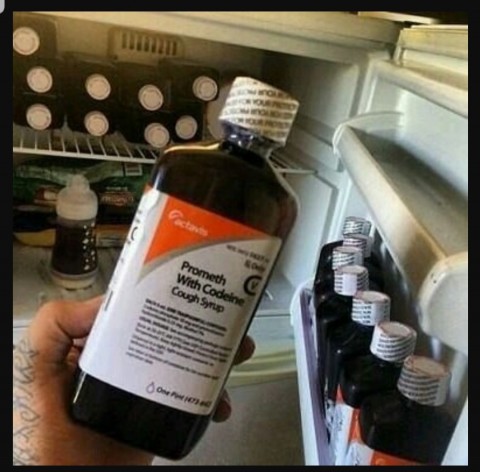 Koop Lean Actavis promethazine met code&iuml;ne paarse hoestsiroop