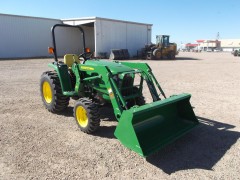 2013 John Deere 3038E