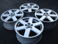 17 Inch Originele Volvo Velgen Steek 5x108
