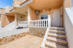 Uw eigen Bungalow in CIUDAD QUESADA op 2 verdiepingen