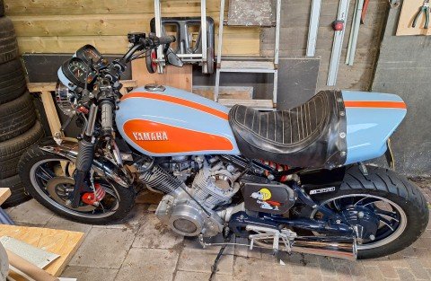 yamaha XV 750 SE streetfighter
