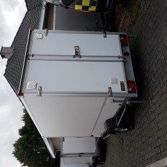 gesloten aanhangwagen 1 as