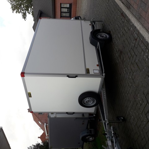 gesloten aanhangwagen 1 as