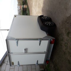 gesloten aanhangwagen