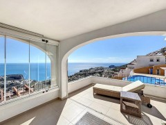 Uw eigen Penthouse in MORAIRA bij zee met 100 zondagen per jaar