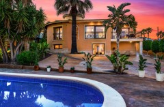 Uw luxe Villa in DIUDAD QUESADA met parking en veel extras